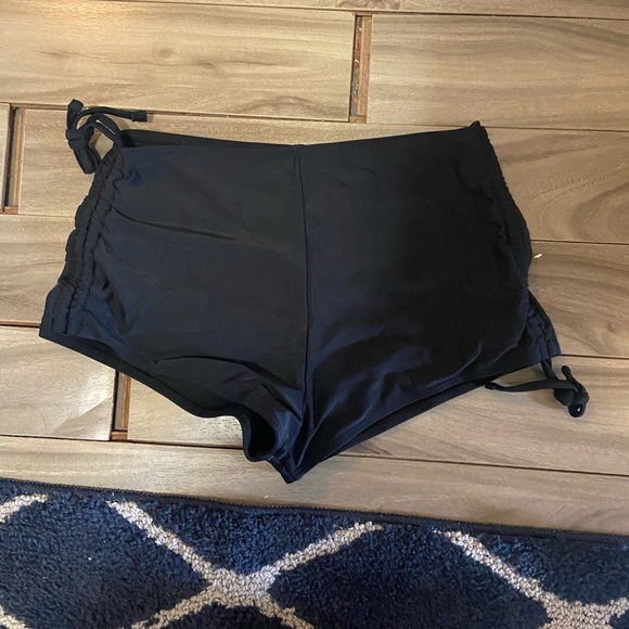 Swim bottoms - Picture 1 of 2